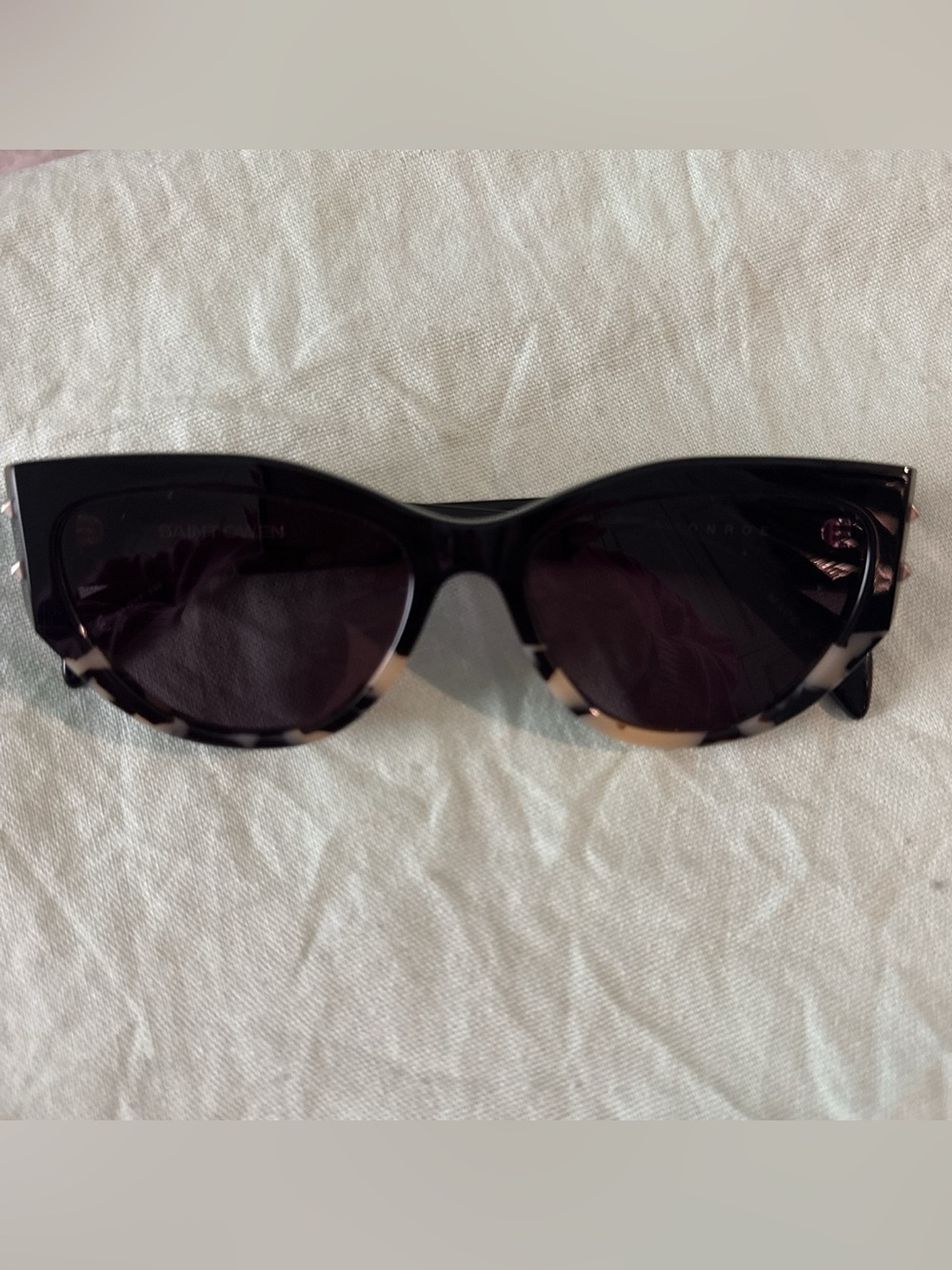 Women's Cat-Eye Sunglasses in Tortoiseshell and Black